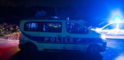 paris: 300 menschen nahe einer synagoge in sicherheit gebracht