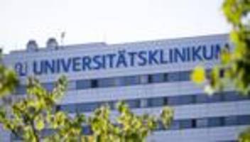 Gefährliches Virus: Ebola-Patient in Frankfurt bisher stabil