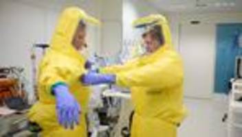 Gefährliches Virus: Wie Ebola-Patienten auf Isolierstationen behandelt werden