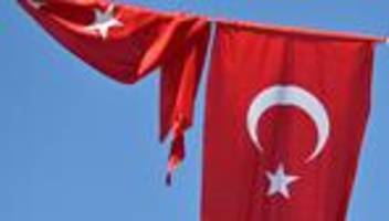 Haluk Levent: Türkische Polizei nimmt Sänger und NGO-Gründer Haluk Levent fest
