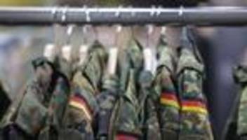 kriegsdienstverweigerung: zahl der anträge auf kriegsdienstverweigerung ist stark gestiegen