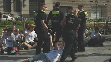 Versuchte Blockade des Rheinmetall-Büros – Platzverweis für Greta Thunberg