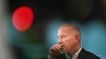 Aus für Berlins Bürgermeister Kai Wegner: „Erstmal zum Tennisplatz“