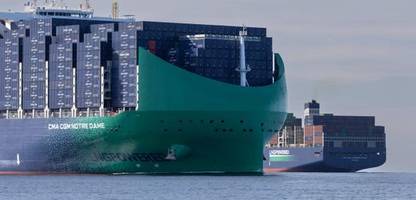 Hamburg: Neues 24.000-Container-Schiff »Notre Dame« läuft erstmals Hamburger Hafen an