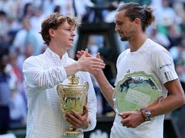 tennis-endspiel in wimbledon: so zufrieden war zverev wohl nie nach einer finalniederlage