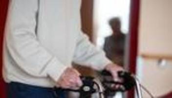eigenbeteiligung: pflege im heim wird für bewohner im südwesten immer teurer