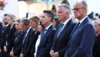 Gedenkfeier zur Hochwasserkatastrophe: Schnieder bittet nach Ahrtal-Katastrophe um Entschuldigung