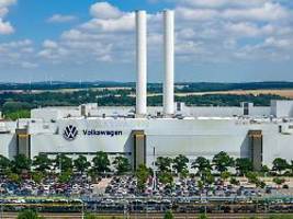 Besser als Werkschließungen?: Was sollen intelligente Lösungen für die bedrohten VW-Standorte sein?