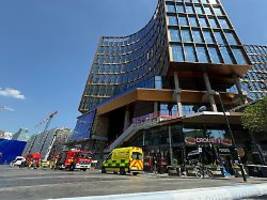 Oxy-Tower wird gerade umgebaut: Gebäudebrand in Brüssel: Mehrere Tote in Fahrstuhl gefunden