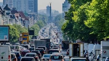 Milliarden für Asphalt, Sparpläne für Bahnen: Schwarz-Rot im Verkehrs-Check