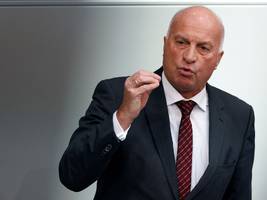 Bundestag: AfD-Verteidigungspolitiker plant Reise in die Ukraine