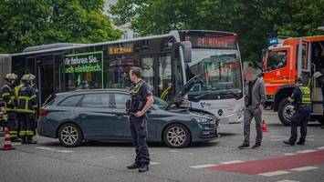 Bus und Auto prallen in Harvestehude zusammen – vier Beteiligte verletzt