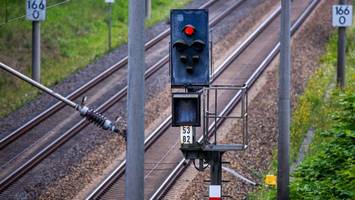 Blitzeinschlag: Bahnverkehr zwischen Hamburg und Hannover massiv eingeschränkt