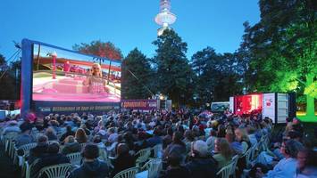 endlich wieder kino unter freiem himmel: die besten tipps für warme sommerabende