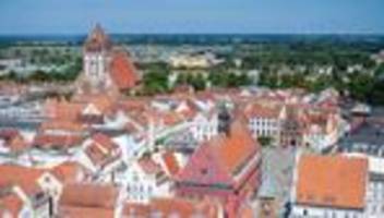Klimafolgen: Wo ist es heiß, wo kühl? Hitze-Umfrage in Greifswald