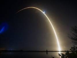 92 dollar unter höchstwert: aktienkurs von spacex fällt unter ausgabepreis