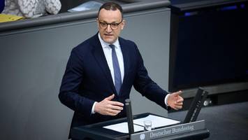 Jens Spahn ist Vater geworden – „Georg ist unser ganzes Glück“