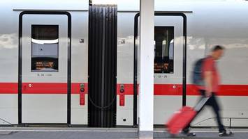Zugchef stoppt ICE nach Berlin – weil es kein Klopapier mehr gibt