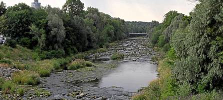 trockenheit trifft wertach und lech: niedrigwasser bringt augsburger flüsse in die bredouille