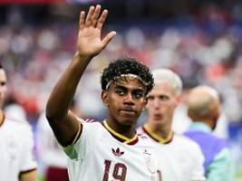 Der Beginn zweier Legenden: Er hielt ihn als Baby, jetzt trifft Messi auf Yamal im WM-Finale
