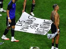 Wie reagiert Infantino?: Plakat-Wirbel: Argentinien fordert die FIFA heraus