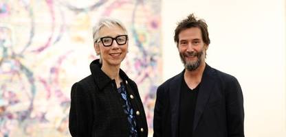 Keanu Reeves bei Ausstellung seiner Freundin in Nürnberg