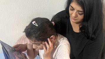 kürzung der schulbegleitung in hamburg: eltern fürchten sich vor neuem schuljahr