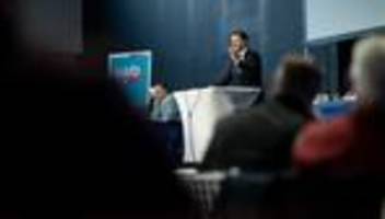 AfD Nordrhein-Westfalen: AfD in NRW setzt Wahlversammlung trotz Kritik von AfD-Spitze fort