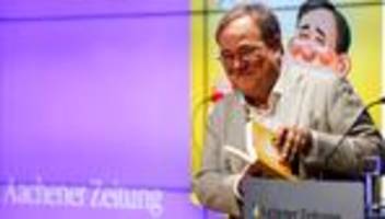 Literatur: Zwei Laschets, eine Bühne