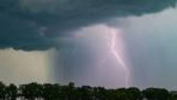 unwetter in thüringen: wo in thüringen ab nachmittag heftige gewitter drohen