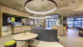 Foodwatch kritisiert: „McDonald’s verkauft Energydrinks an Kinder“