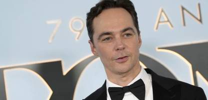 jim parsons: »the big bang theory«-star konnte seine größten erfolge nicht genießen