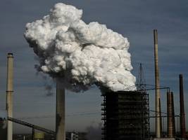 Emissionshandel: EU-Kommission will CO₂-Einsparungen für Industrie verlangsamen