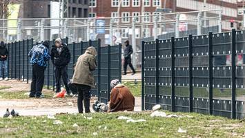 14 Messerstiche vor Drob Inn: „Werde heute noch rauskommen, wenn Gott es will“