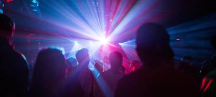 Nasenbruch, Bisswunden und eine Pistole: Kult-Disco ist Schauplatz einer wilden Auseinandersetzung