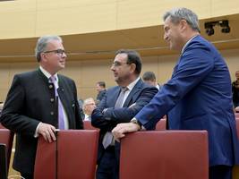 Klausur von CSU und Freien Wählern: Koalition stärkt Söder und stemmt sich gegen Volksbegehren