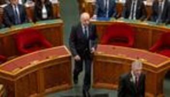 Tamás Sulyok: Ungarns Präsident unterzeichnet Novelle zu eigener Absetzung