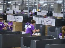 russland meldet schwere attacken: russisches amazon an zwei standorten getroffen