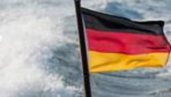 Schifffahrt: Weitere Reedereien zeigen Interesse an Bundesflagge