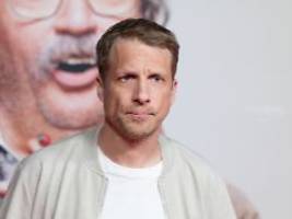 am liebsten wie lindenberg: oliver pocher ist genervt von seiner luxus-villa