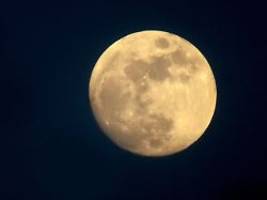 Eine entscheidende Rolle: Was wäre die Erde ohne den Mond?