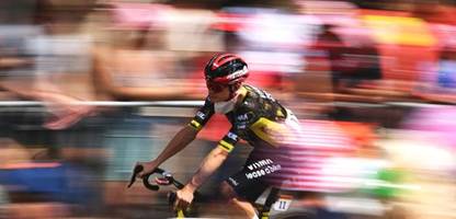 tour de france: nächtliche dopingkontrolle bei jonas vingegaard empört fahrer