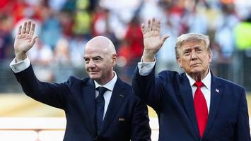 Trump will gleich noch eine WM: „Solange ich da bin – hast du das gehört, Gianni?“