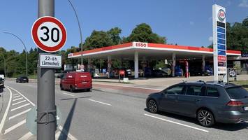 auf bergedorfs wichtigster straße gilt nachts jetzt tempo 30