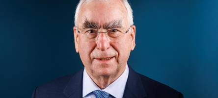 CSU-Urgestein Theo Waigel glaubt nicht an Dobrindt als Spahn Nachfolger
