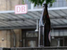 alkoholverbot an bahnhöfen: das ende des wegbiers