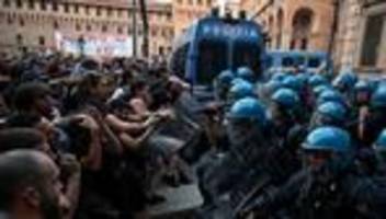 Italien: Zusammenstöße bei Protesten nach tödlicher Polizeigewalt