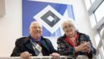 trauerfeier im familienkreis: an uwe seelers todestag: ehefrau ilka in hamburg beerdigt