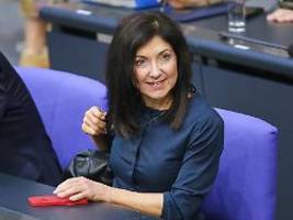 Notwendiger Eingriff: Katherina Reiche wird im Sommer operiert