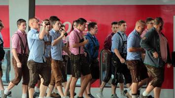 Karneval, Oktoberfest, Fußball: So will die Bahn das Alkoholverbot umsetzen